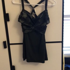 Lululemon workout cross front tank